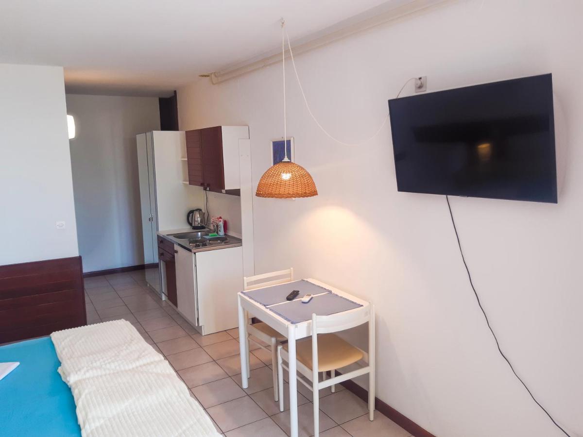 Apartmani Jutro Новаля Екстериор снимка