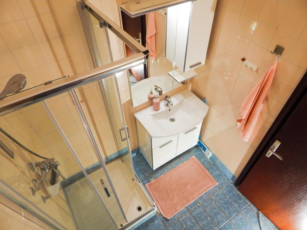 Apartmani Jutro Новаля Екстериор снимка