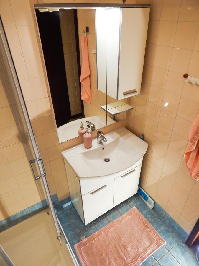 Apartmani Jutro Новаля Екстериор снимка
